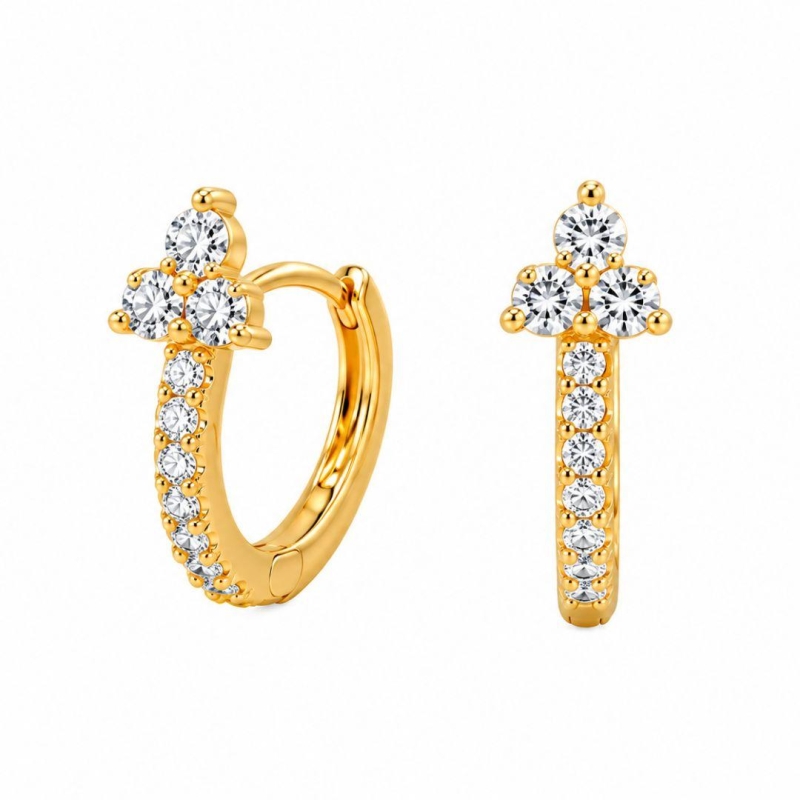 Argola trevo cravejada 13mm Bruna Semijoias